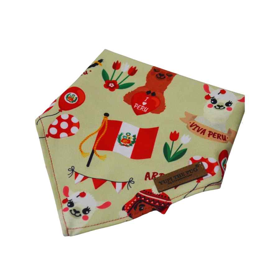 Yupi The Pug Bandana Peru
